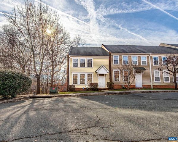 1015 CARRINGTON PL, Charlottesville, VA 22901