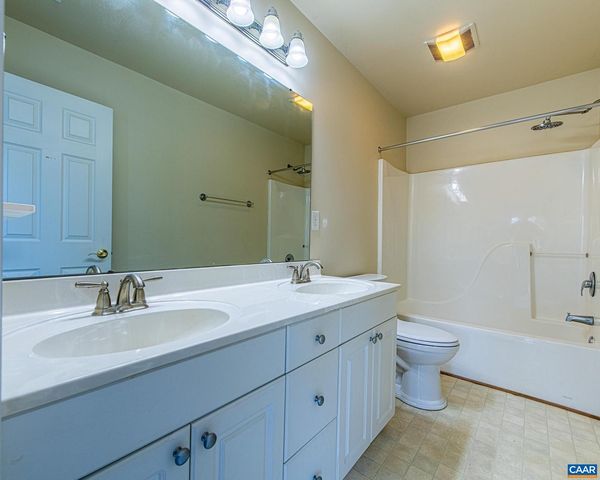 1015 CARRINGTON PL, Charlottesville, VA 22901