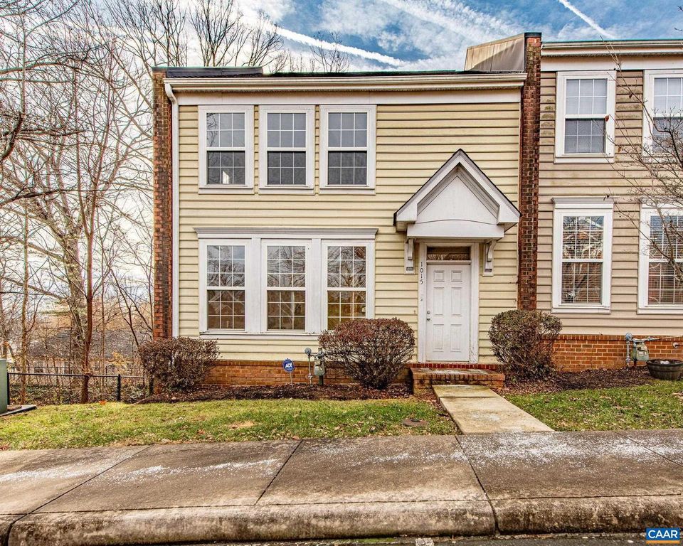 1015 CARRINGTON PL, Charlottesville, VA 22901