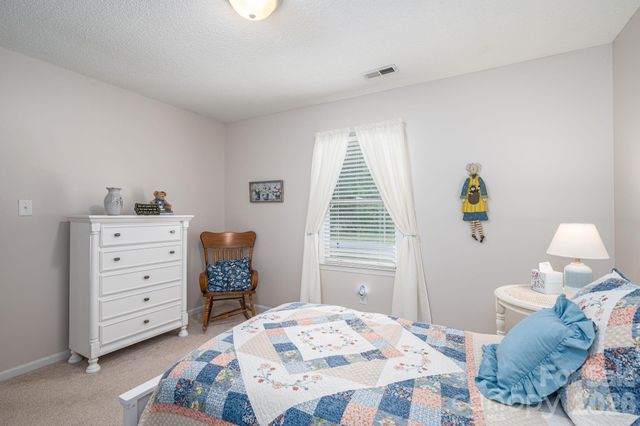1657 Stallion Way, Gastonia, NC 28056