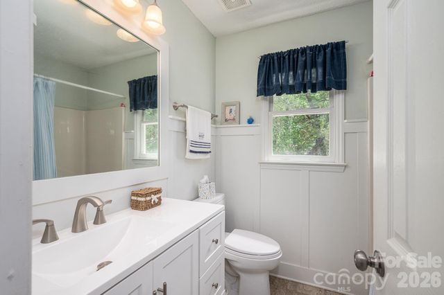 1657 Stallion Way, Gastonia, NC 28056