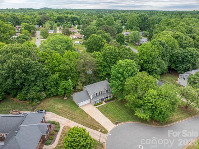 1657 Stallion Way, Gastonia, NC 28056