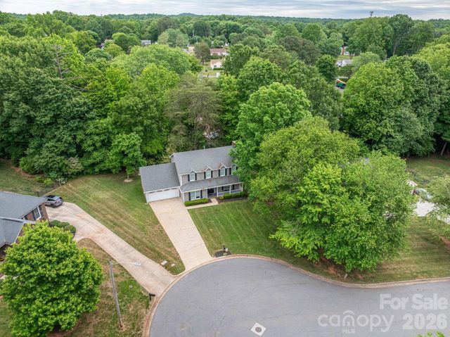 1657 Stallion Way, Gastonia, NC 28056