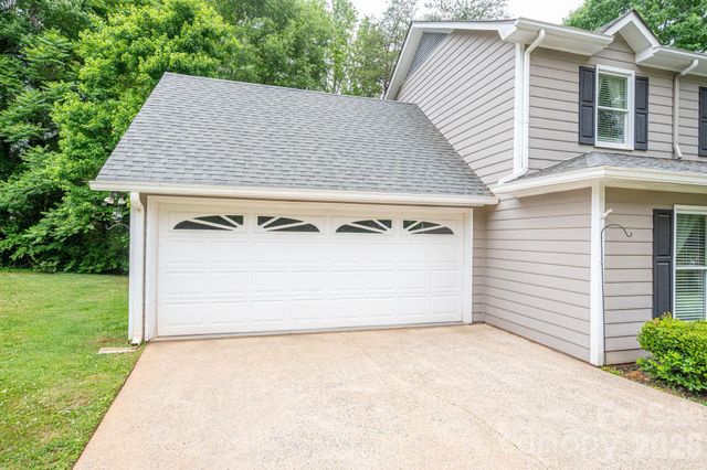 1657 Stallion Way, Gastonia, NC 28056