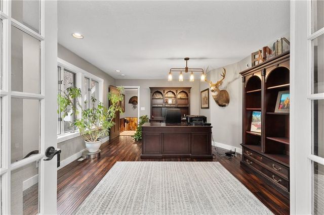 E29206 River Road, Stanley, WI 54768