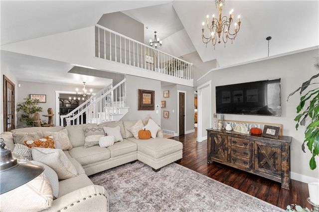 E29206 River Road, Stanley, WI 54768