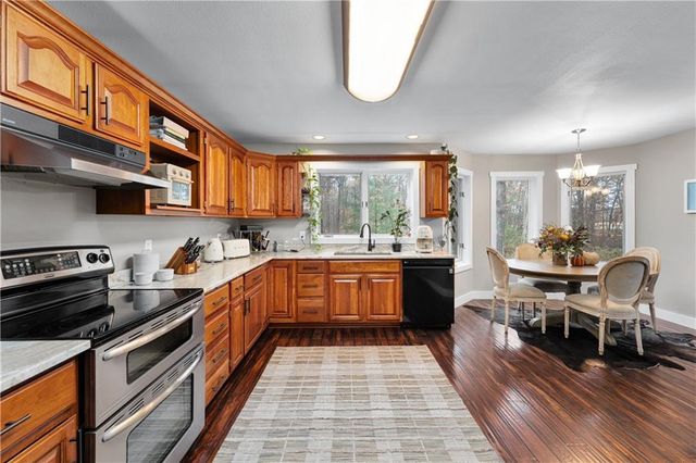 E29206 River Road, Stanley, WI 54768