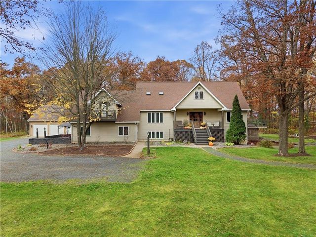 E29206 River Road, Stanley, WI 54768