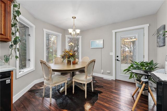 E29206 River Road, Stanley, WI 54768