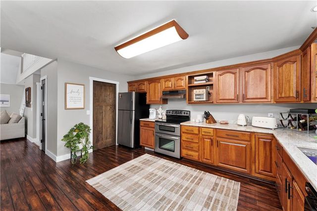 E29206 River Road, Stanley, WI 54768