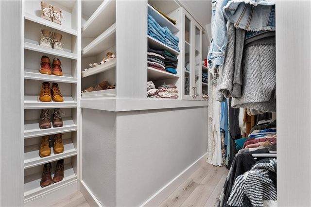 E29206 River Road, Stanley, WI 54768