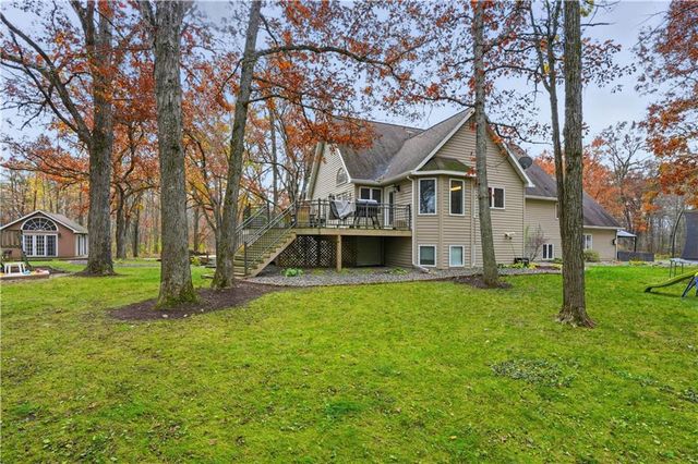 E29206 River Road, Stanley, WI 54768