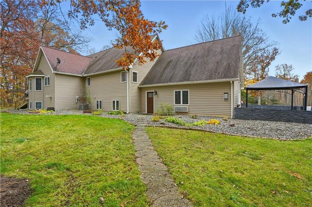 E29206 River Road, Stanley, WI 54768