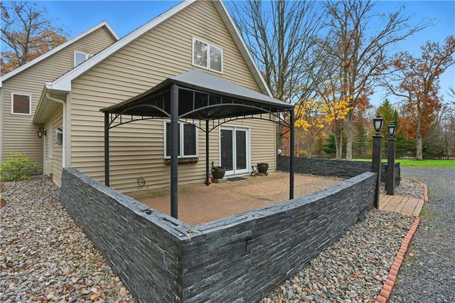 E29206 River Road, Stanley, WI 54768