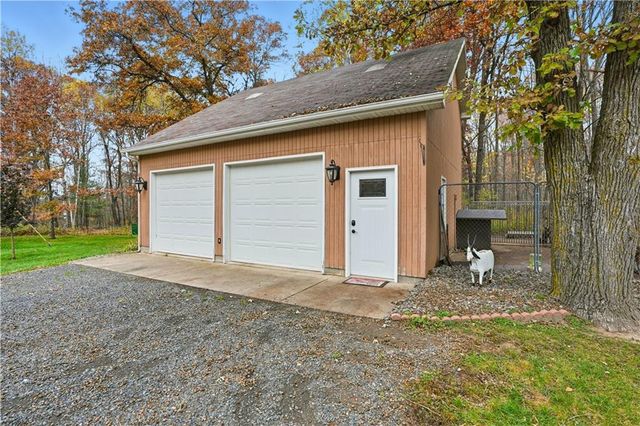 E29206 River Road, Stanley, WI 54768