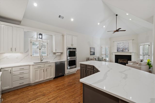 10432 WYNBROOKE LN, Collierville, TN 38017