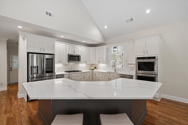 10432 WYNBROOKE LN, Collierville, TN 38017