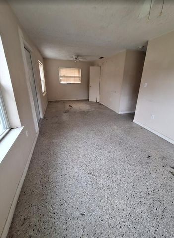 610 N 21st Street, Fort Pierce, FL 34950