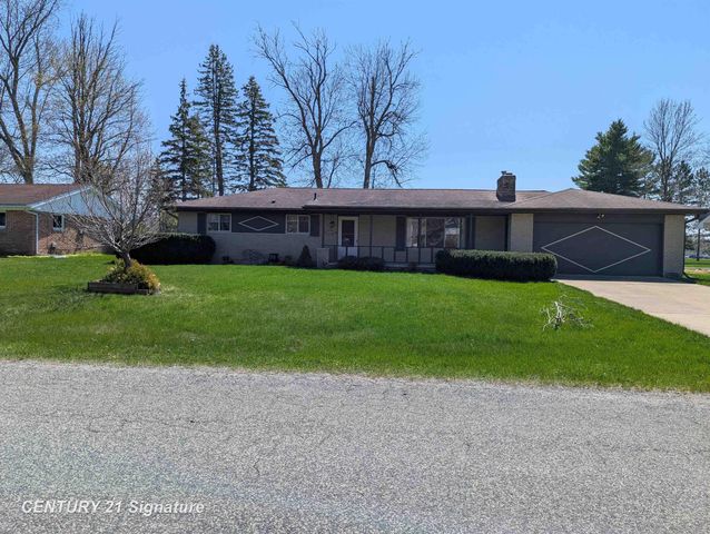 1040 Wheelock Street, Tittabawassee Twp, MI 48623