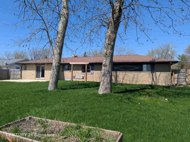 1040 Wheelock Street, Tittabawassee Twp, MI 48623
