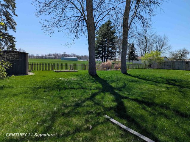 1040 Wheelock Street, Tittabawassee Twp, MI 48623