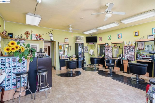 2740 73Rd Ave, Oakland, CA 94605