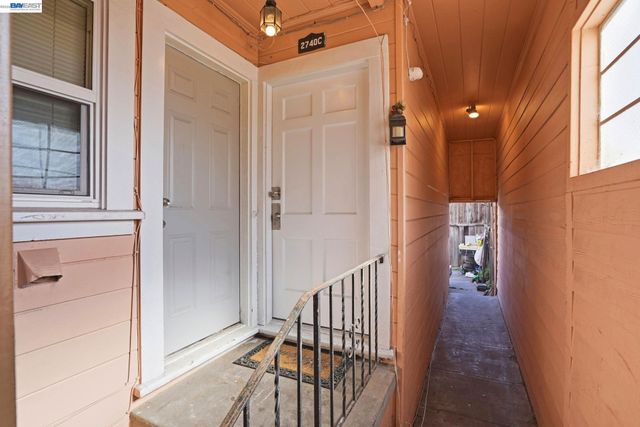 2740 73Rd Ave, Oakland, CA 94605