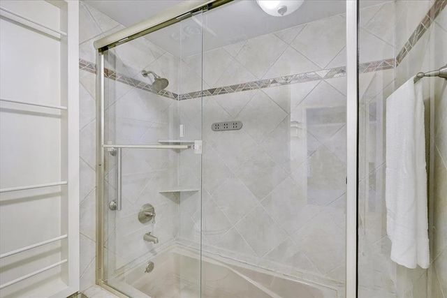 612 W Northgate Drive, Irving, TX 75062