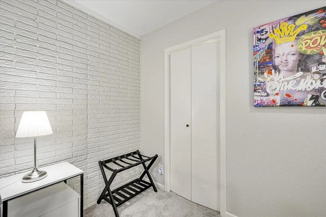 612 W Northgate Drive, Irving, TX 75062