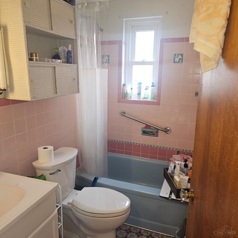 1502 Clovernoll Drive, North College Hill, OH 45231
