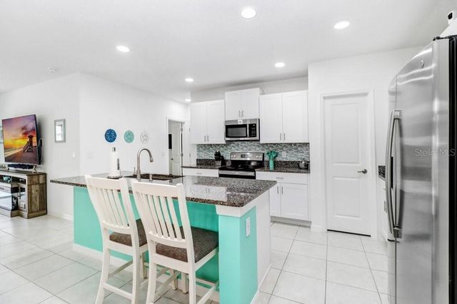 11099 RADIANT SHORE LOOP, San Antonio, FL 33576