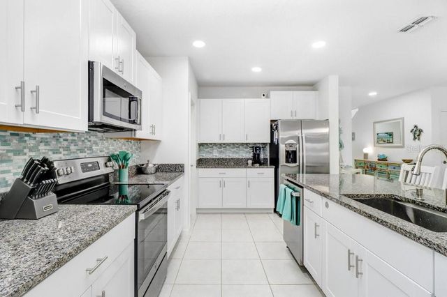 11099 RADIANT SHORE LOOP, San Antonio, FL 33576