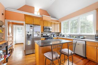 515 Lexington St 2, Waltham, MA 02451
