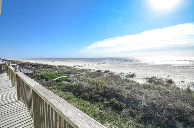 23110 Gulf Drive, Galveston, TX 77554