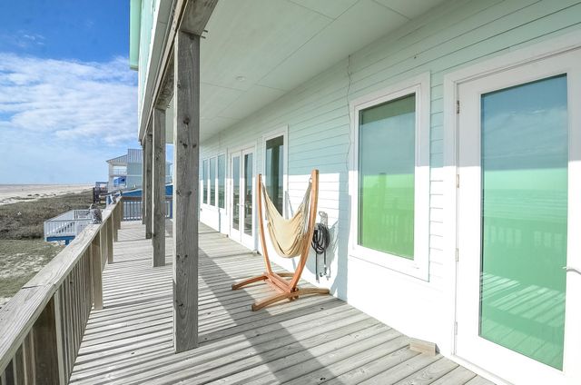 23110 Gulf Drive, Galveston, TX 77554