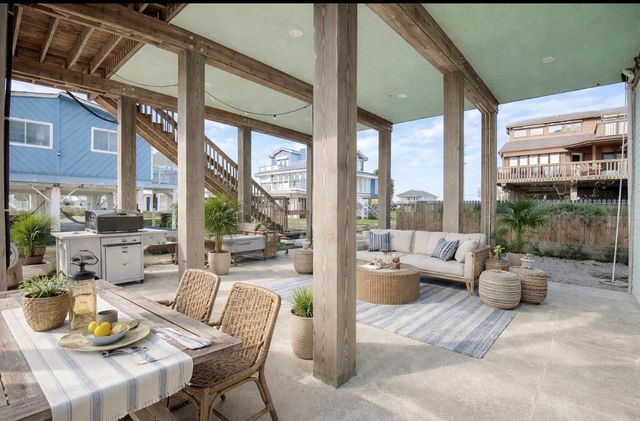 23110 Gulf Drive, Galveston, TX 77554