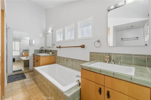 2 Wrangler, Bell Canyon, CA 91307