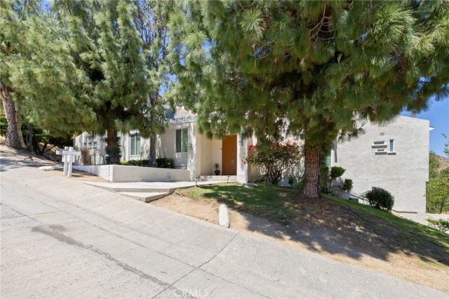 2 Wrangler, Bell Canyon, CA 91307