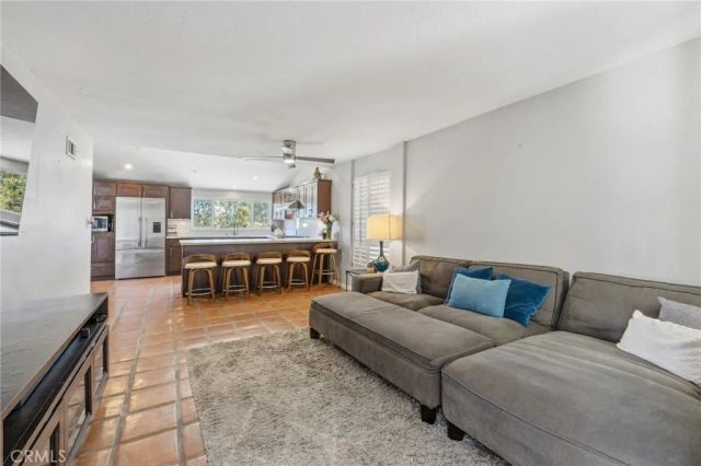 2 Wrangler, Bell Canyon, CA 91307