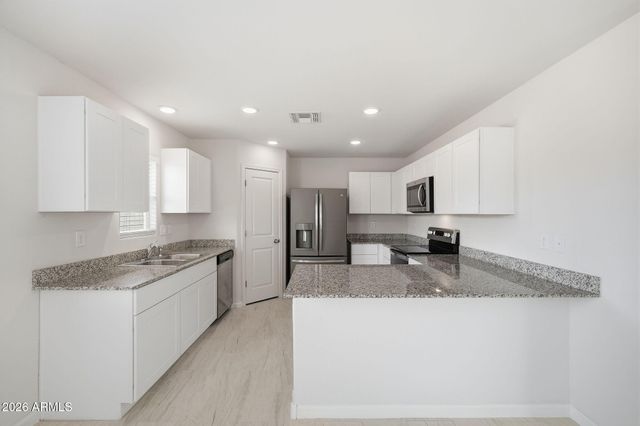 218 S APACHE Avenue, Eloy, AZ 85131