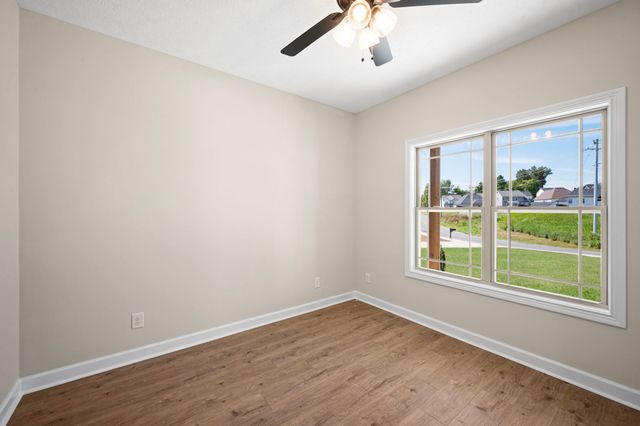 1749 Powell Rd, Clarksville, TN 37043