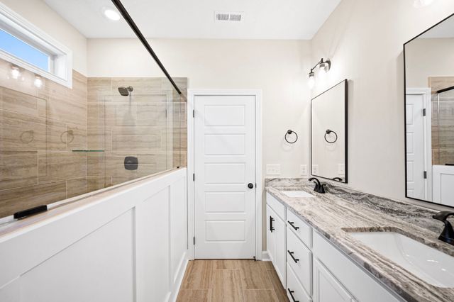 1749 Powell Rd, Clarksville, TN 37043