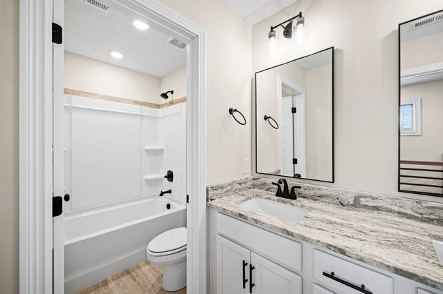 1749 Powell Rd, Clarksville, TN 37043