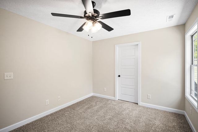 1749 Powell Rd, Clarksville, TN 37043