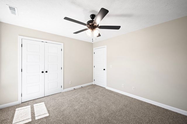 1749 Powell Rd, Clarksville, TN 37043