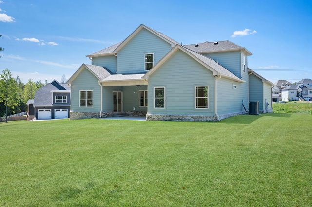 1749 Powell Rd, Clarksville, TN 37043