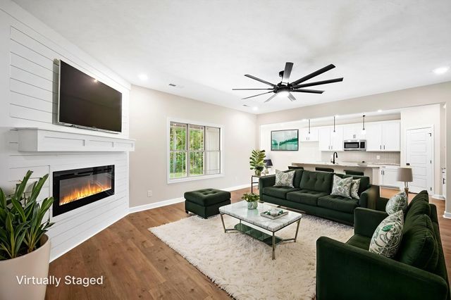 1749 Powell Rd, Clarksville, TN 37043