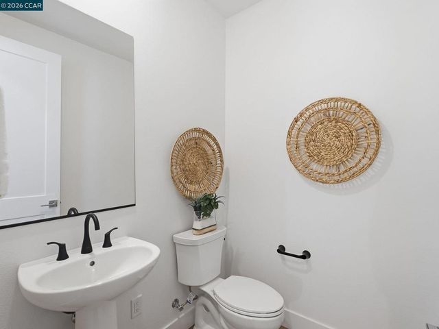 3089 El Camino Real 4, Santa Clara, CA 95051
