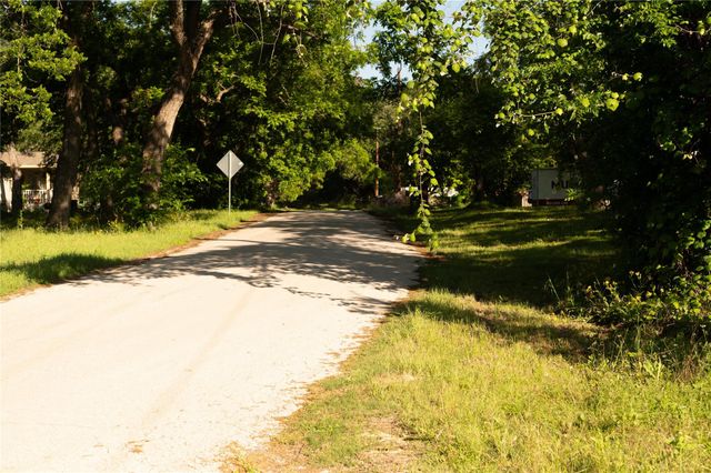 11823 Pecan DR, Jonestown, TX 78645