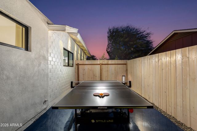 8541 E THOMAS Road, Scottsdale, AZ 85251